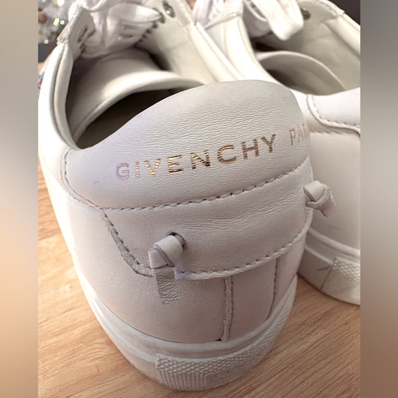 GIVENCHY Logo-patch Sneakers In White Size 42 USA 9.5 - Picture 13 of 14